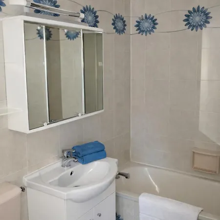 Haus Kapeller Apartamento *